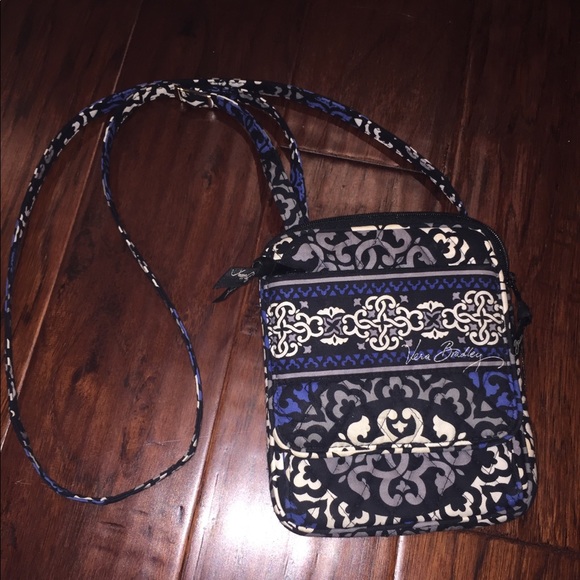 Vera Bradley Crossbody - Picture 2 of 3